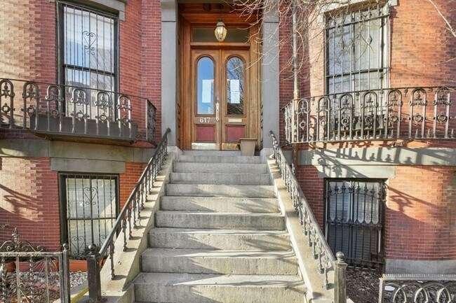 Building Photo - 617 Massachusetts Ave