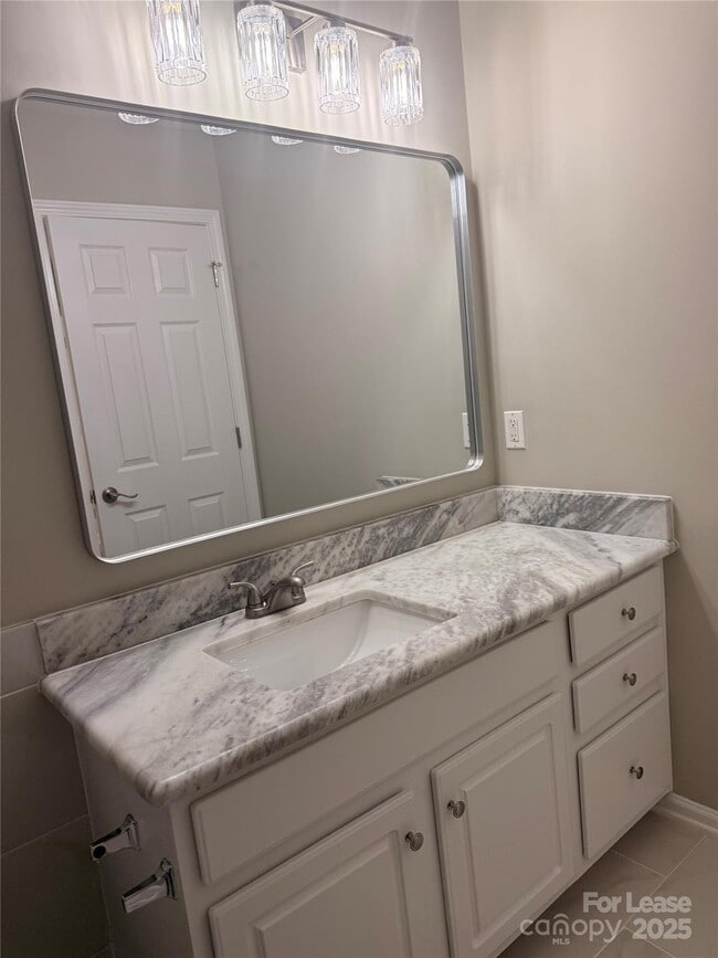 Building Photo - 1010 Eagles Nest Ln