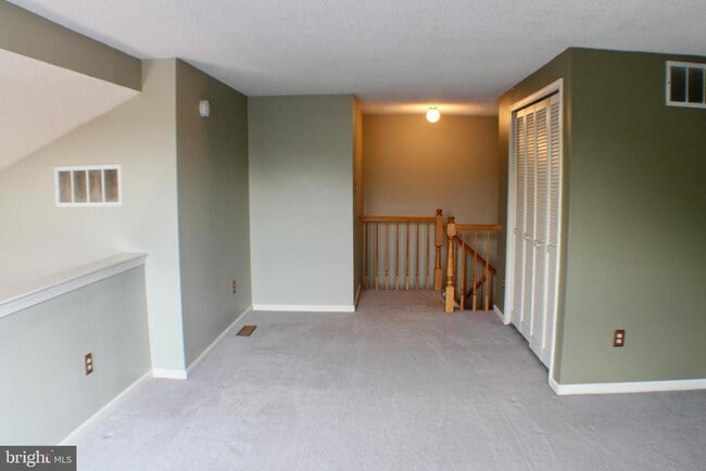 Building Photo - 3604 Waltham Ct