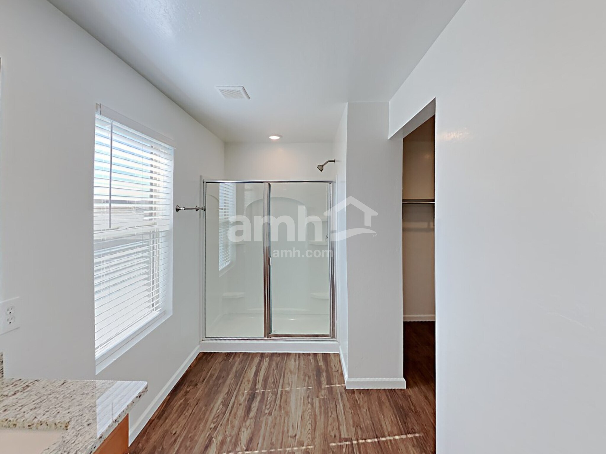 Building Photo - 14221 W Georgia Dr