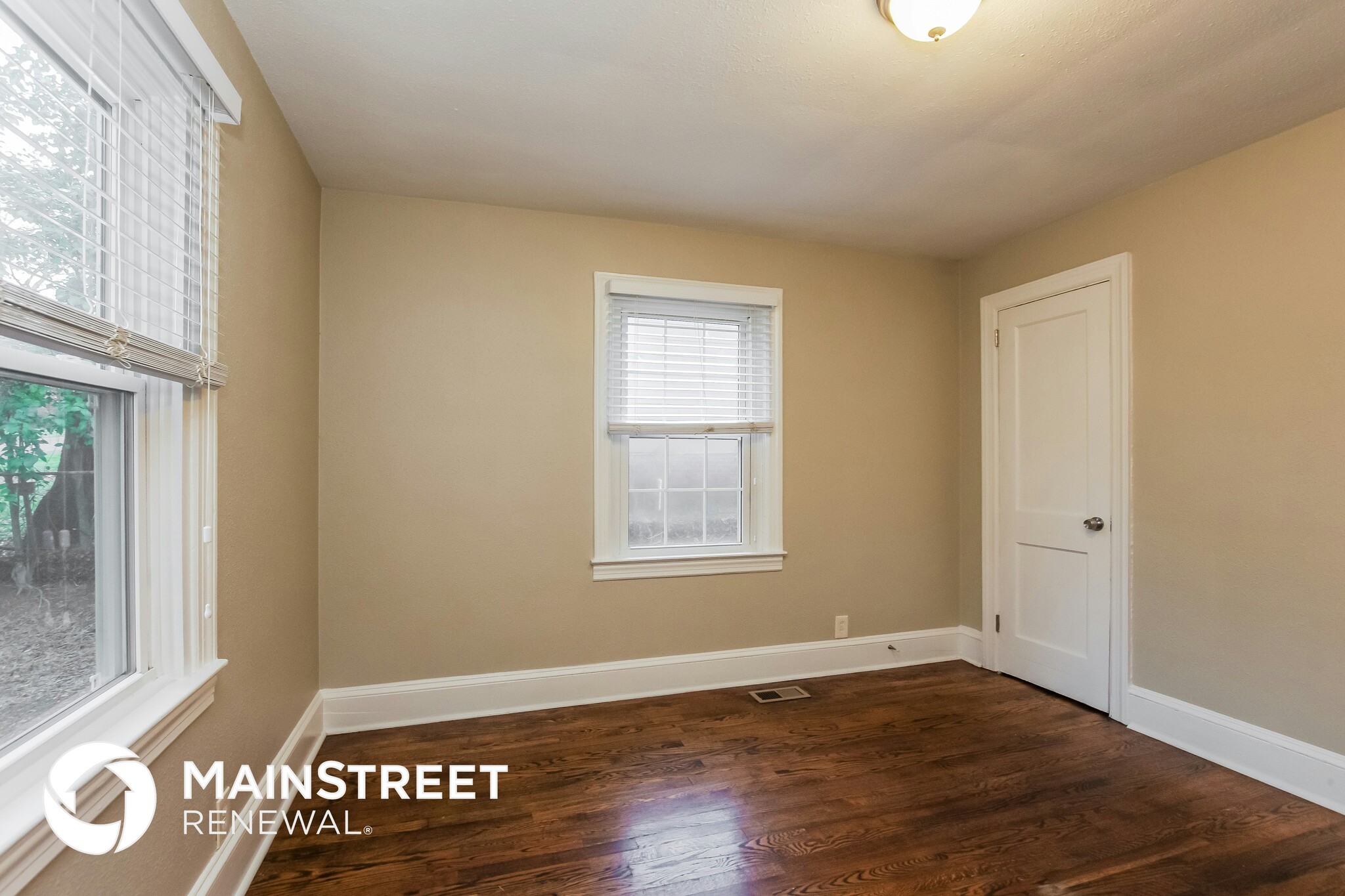 Building Photo - 1525 Effingham Rd