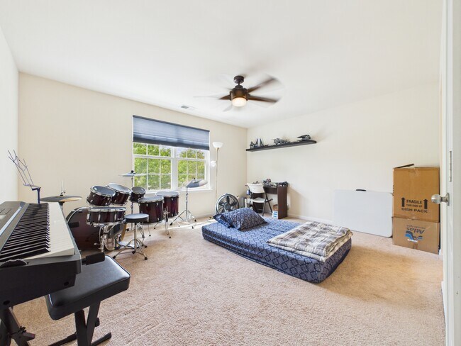 Building Photo - 1379 Corey Cabin Ct