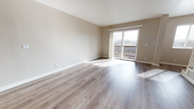 Living Area - The Ridge Townhomes