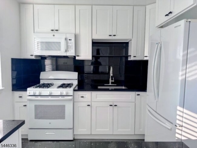 Building Photo - 2467 NJ-10