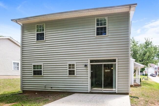 Building Photo - 7517 Grabill Dr