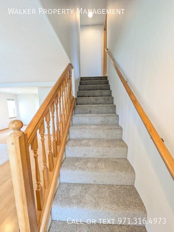Building Photo - 709 Ella Ct
