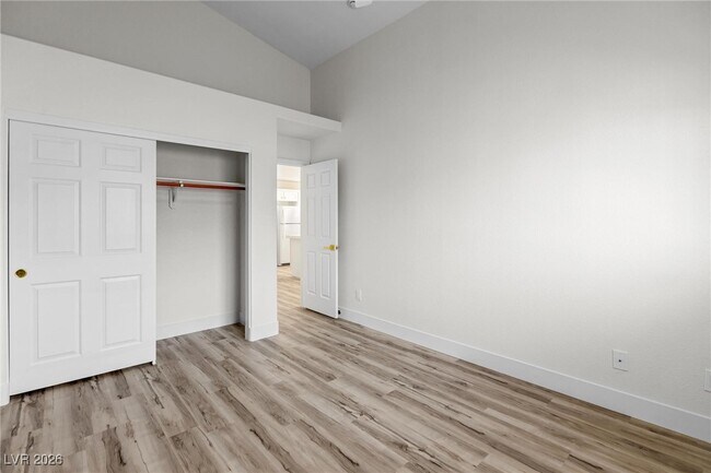 Building Photo - 3327 Erva St