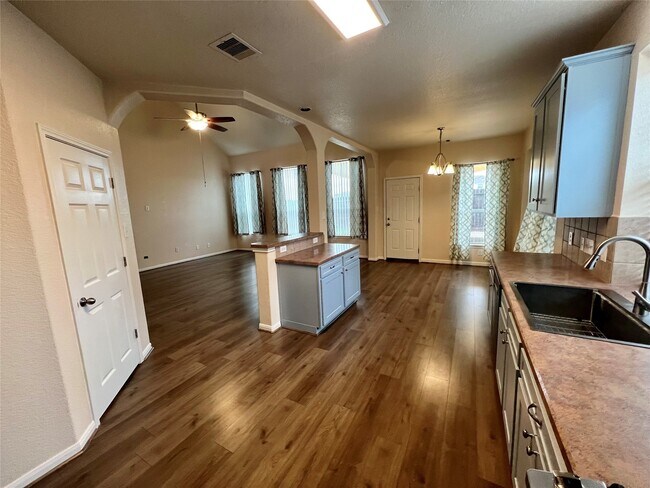 Building Photo - 24938 Mason Trail Dr