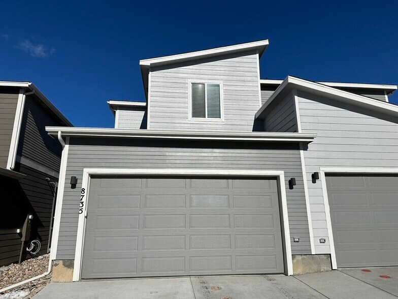 Building Photo - 8735 Scarborough Dr