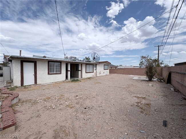 Building Photo - 6329 Brittany Way