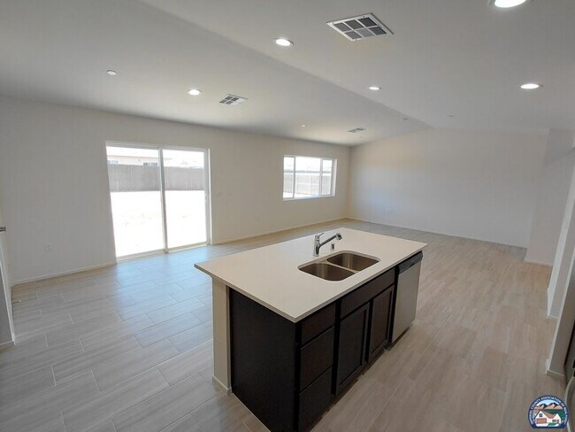 Building Photo - 485 Palomino Ct