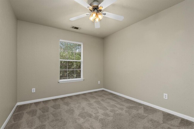 Building Photo - 17919 Rose Hill Park Ln