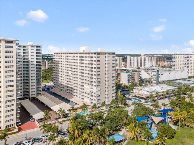 Building Photo - 133 N Pompano Beach Blvd