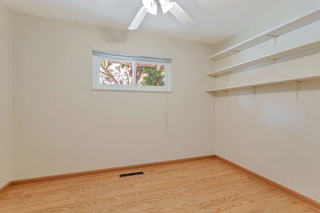 Building Photo - 2501 Linda Vista Avenue