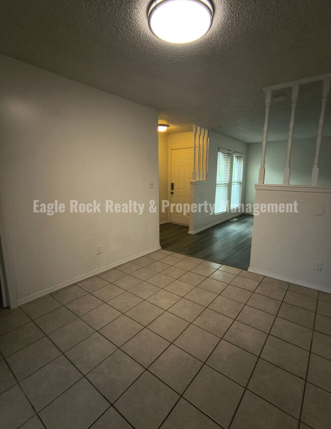 Building Photo - 4627 S 72nd East Pl