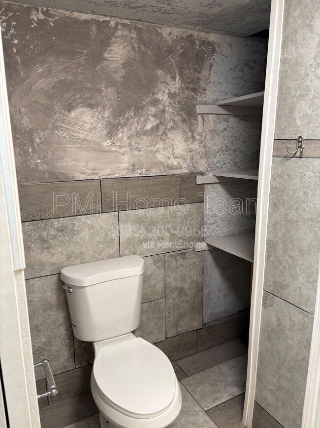 Building Photo - 168 Ross Dr