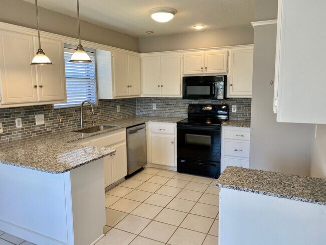 Building Photo - Great 3 bed 2 bath home in Edmond!