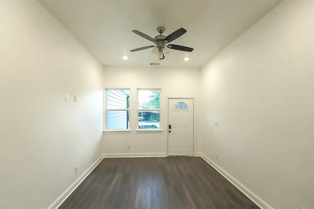 Building Photo - 116 Willow Ln