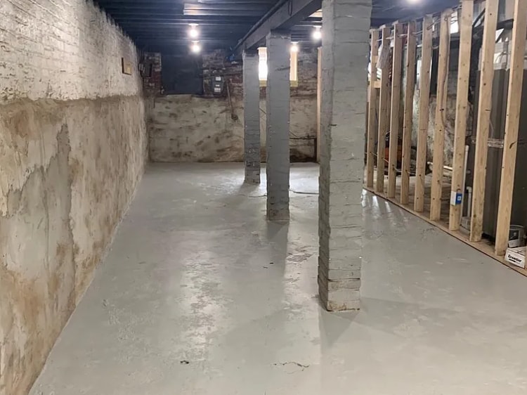 Building Photo - 2124 E Somerset St