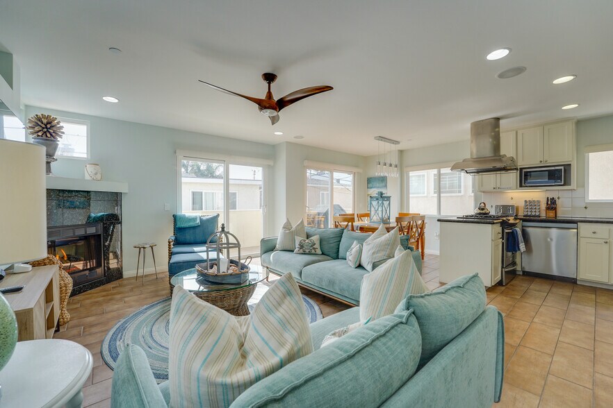 Building Photo - 817 Ostend Ct