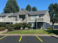 Building Photo - 1833 Kingsley Rd