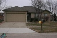 Building Photo - 2081 Newburgh Dr