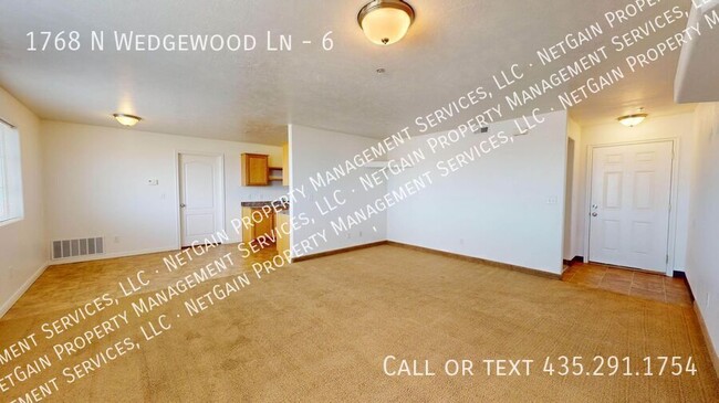 Building Photo - 1768 N Wedgewood Ln