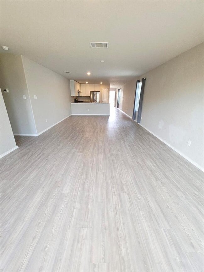 Building Photo - 10799 Prusiner Dr