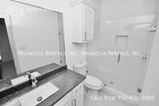 Building Photo - 1007 N Abbey Ave