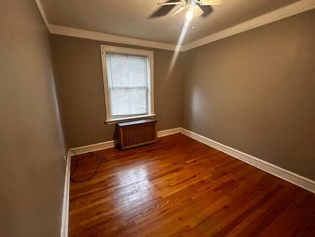 Building Photo - 5256 W Wolfram St