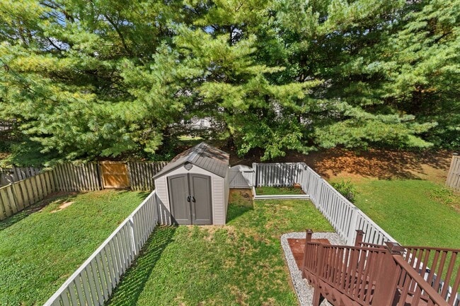Building Photo - 4 Bedroom Village of Thomas Run