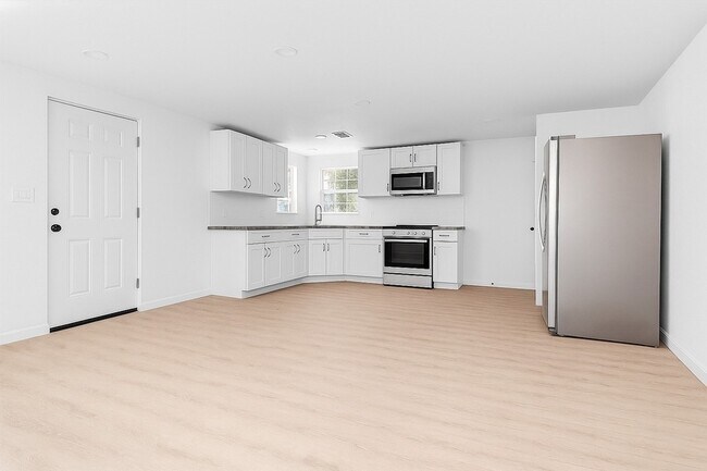 Building Photo - 16016 Green Manor Dr