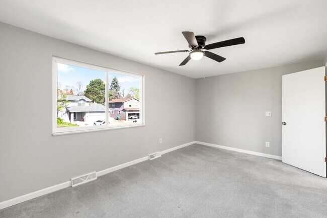 Building Photo - 6096 S Jamaica Way