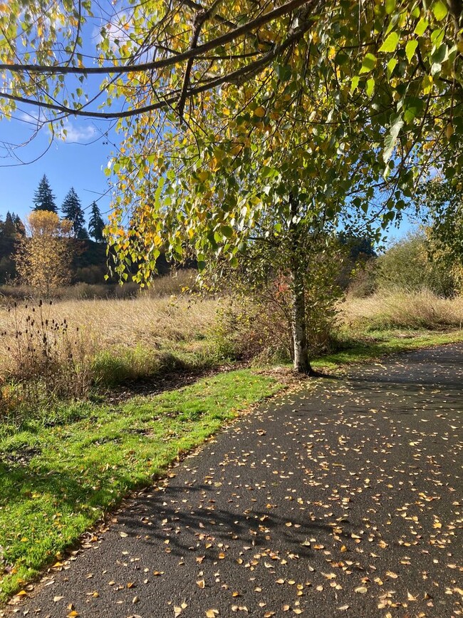 Building Photo - 1822 NE 77th Pl