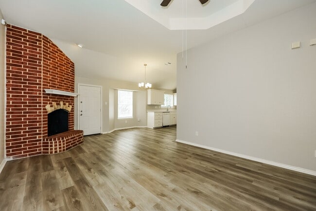 Building Photo - 5117 Foard St