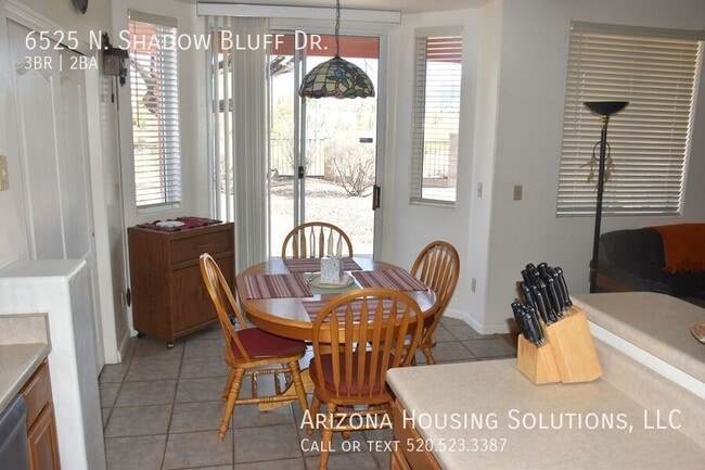 Building Photo - 6525 N Shadow Bluff Dr