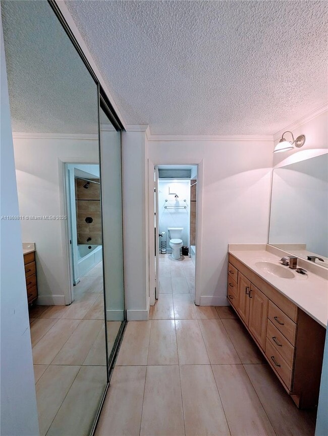 Building Photo - 1584 NW 113th Way