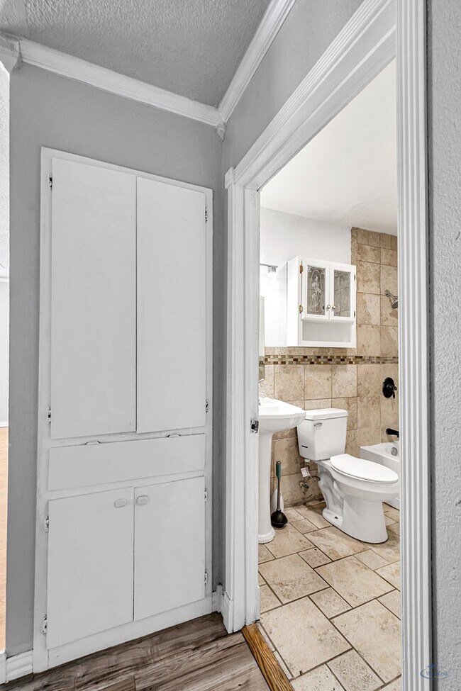 Building Photo - 3519 N Northstar Ave