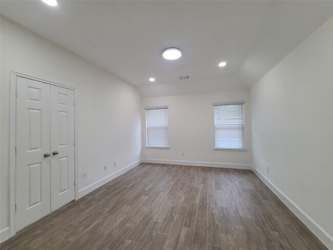 Building Photo - 2431 Morgan Ridge Ln