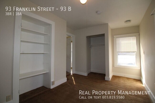 Building Photo - Spacious 3 Bedroom Duplex in Somersworth!