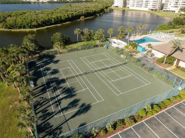 Building Photo - 10032 65th Ave N