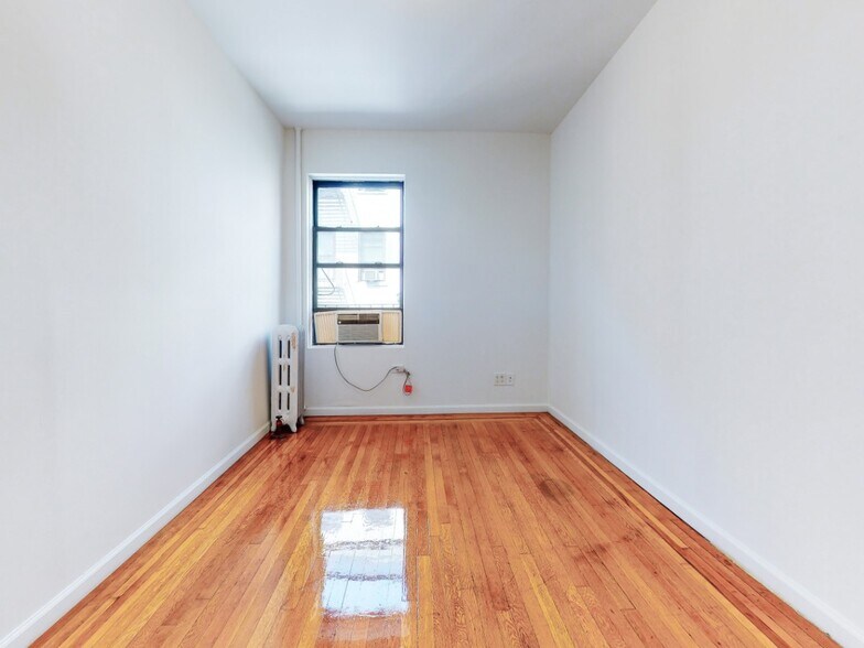 Building Photo - West 140th Street