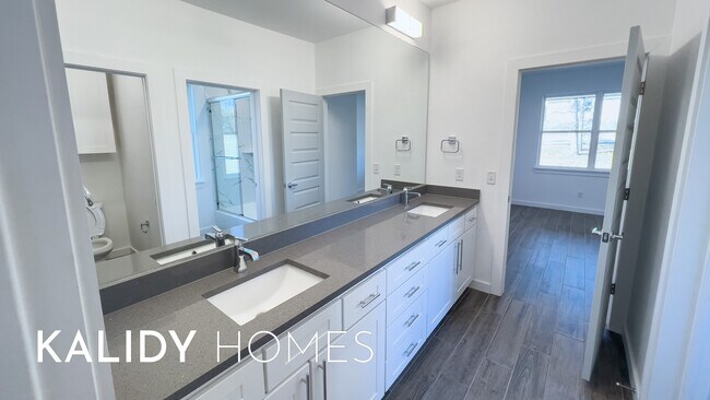 Building Photo - 17636 Salma Rd