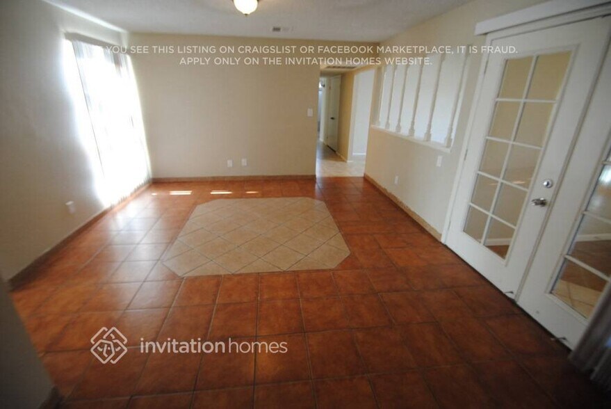 Building Photo - 6055 S 42nd St