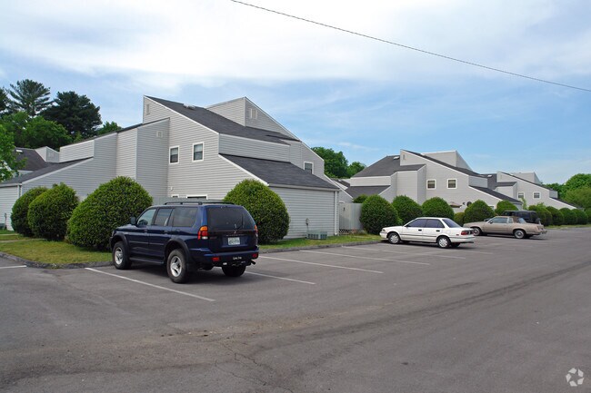 Building Photo - 500 Stuart Rd