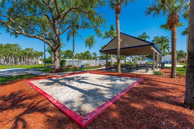 Building Photo - 5800 Rambler Rose Way