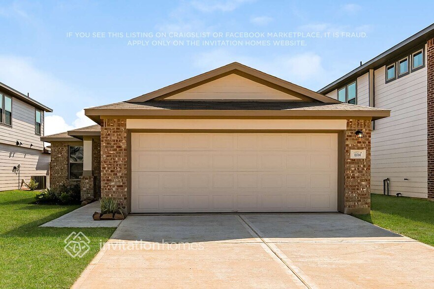 Primary Photo - 10714 Sunlit St