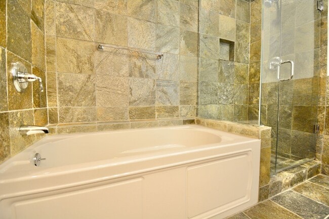 Building Photo - Stunning 3 BR | 2 BA in Noe Valley - Must See!