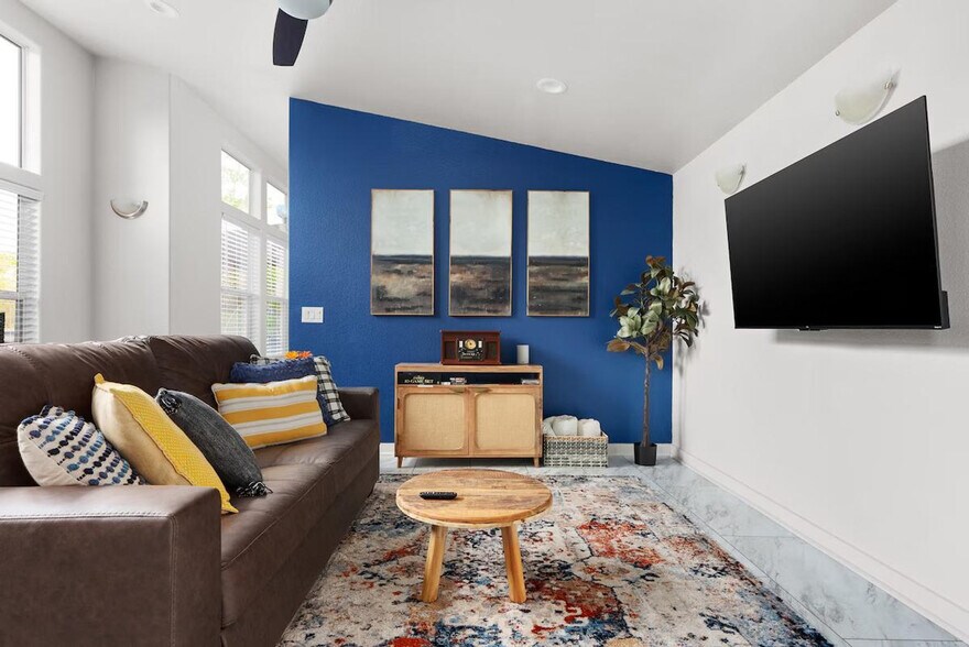 Building Photo - 64 York Creek Rd