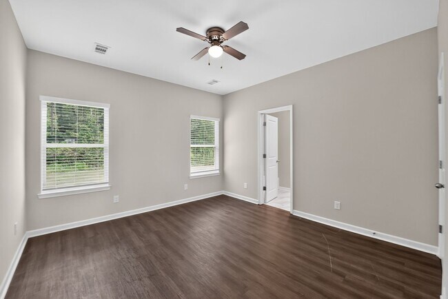 Building Photo - 4323 Alderic St